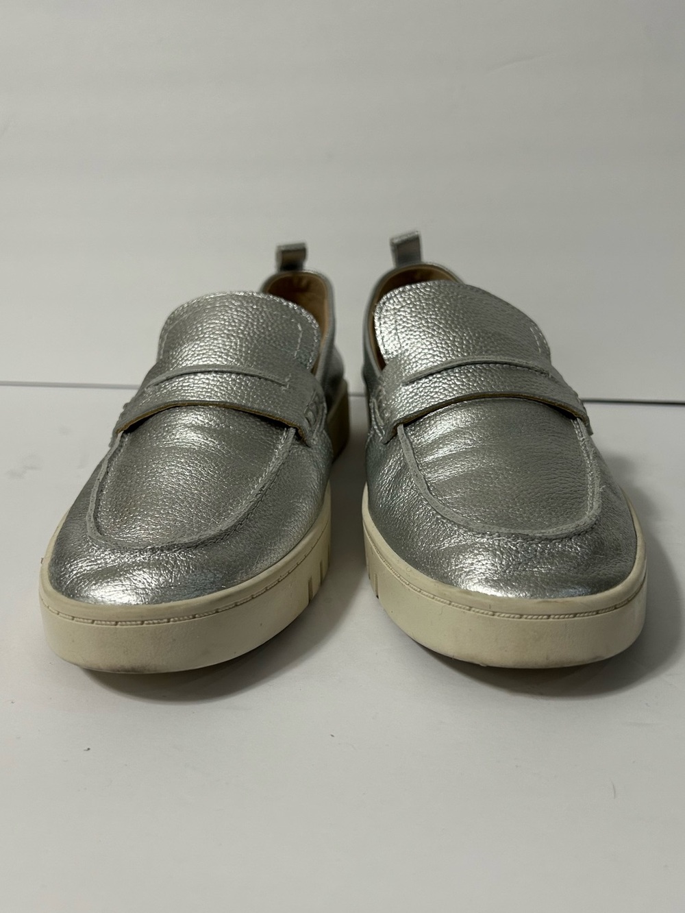 Vionic Chantel Metallic Silver Leather Penny Loafers Womens 10 Orthotic Slip On - Picture 8 of 12